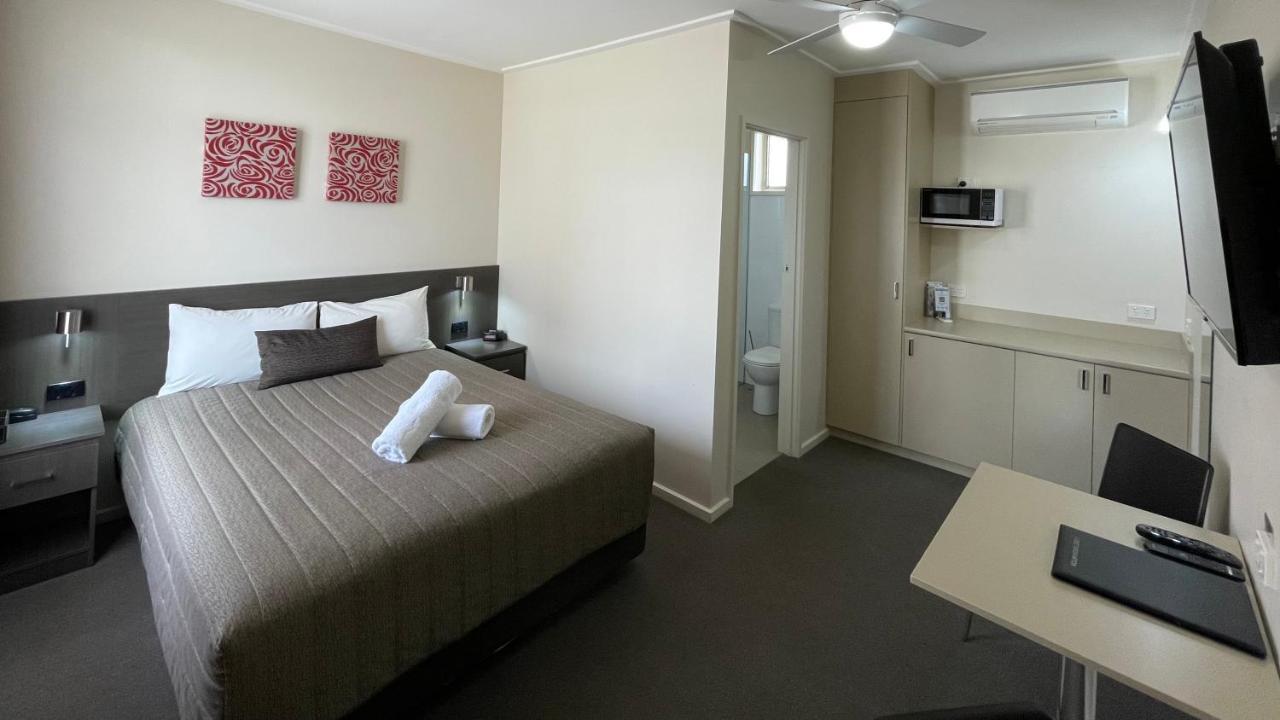 Loddon River Motel Kerang エクステリア 写真