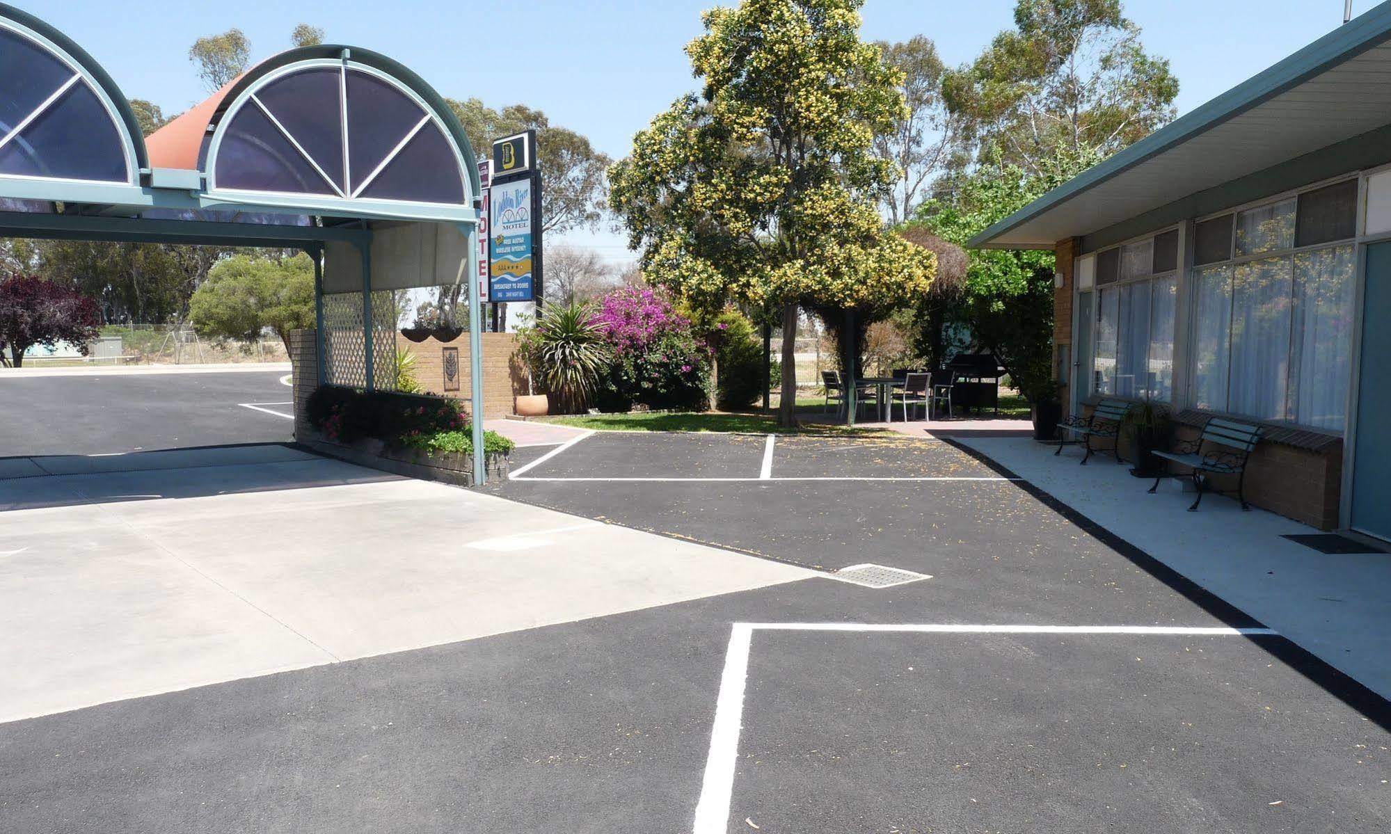 Loddon River Motel Kerang エクステリア 写真