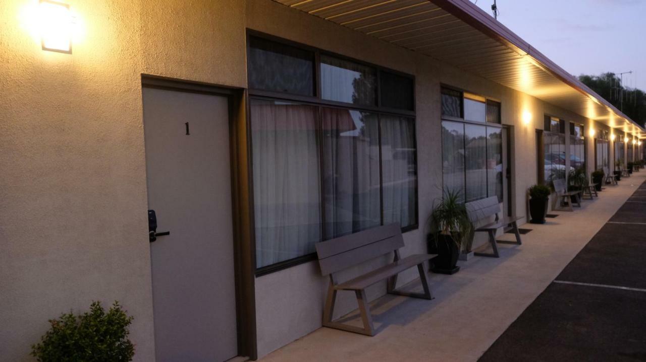 Loddon River Motel Kerang エクステリア 写真